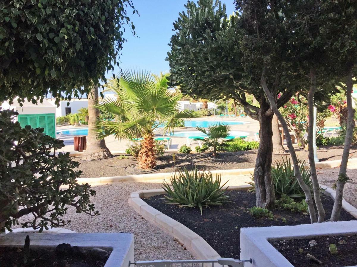 Reby Bastian Beach Costa Teguise Exteriör bild